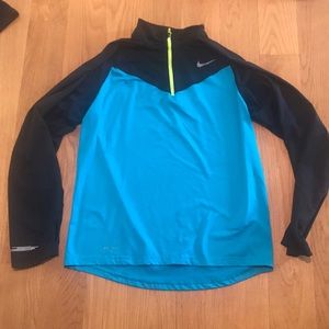 Nike dri-fit long sleeve quarter zip pullover